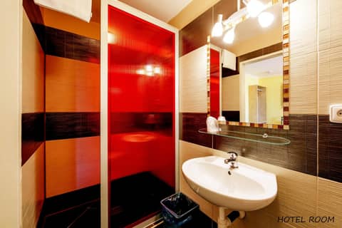Hotel Otakar — bathroom