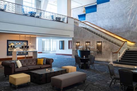 Renaissance Concourse Atlanta Airport Hotel — recepcion & lobby