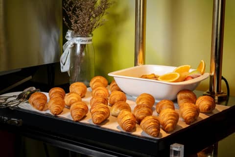 Hilton Garden Inn Shenzhen Bao'an — photo 3