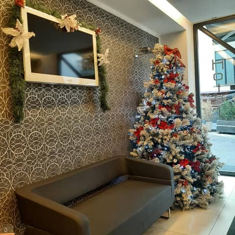 Golden Hotel — recepcion & lobby
