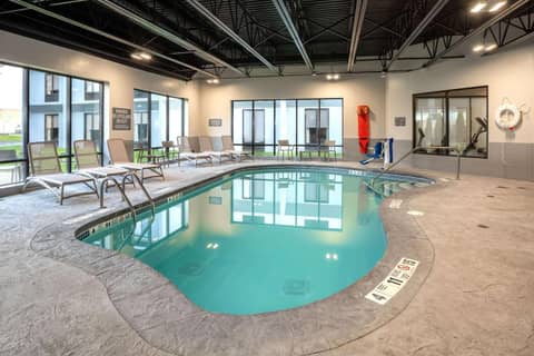 Comfort Inn & Suites Buffalo Airport — photo 8