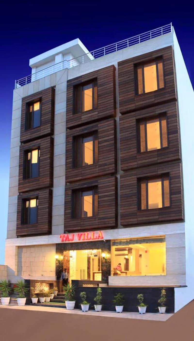Raj Vilas Agra - Near Taj Mahal — building