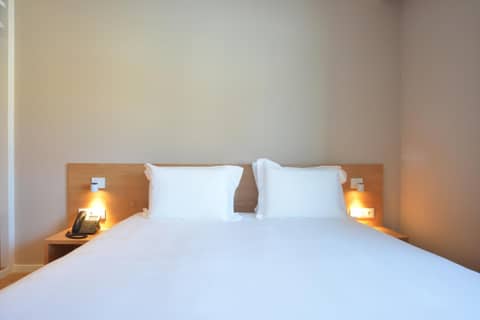 Spot Family Apartments — bedroom