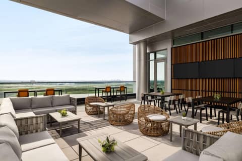 Hilton BNA Nashville Airport Terminal — photo 2