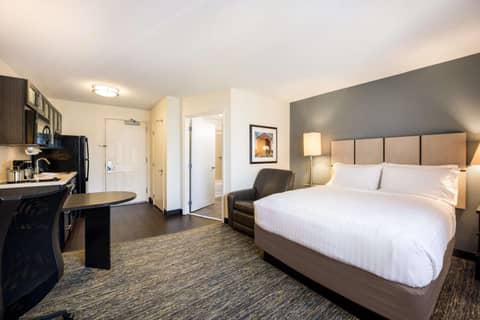 Sonesta Simply Suites Phoenix Glendale — photo 2