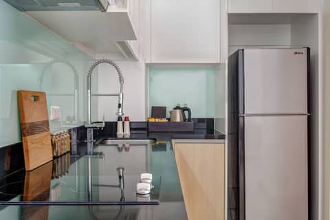 The Pelican Residence & Suite Krabi — kitchen