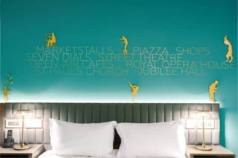 Middle Eight - Covent Garden — hotel room