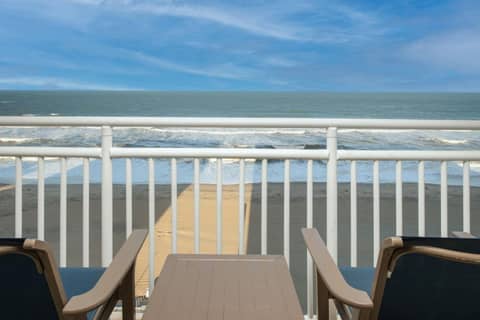 Courtyard by Marriott Virginia Beach Oceanfront North 37th Street — photo 9