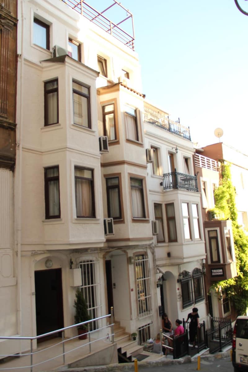 NOVIVA HOTEL Taksim — building