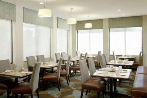 Hilton Garden Inn Phoenix North Happy Valley — photo 5