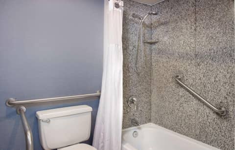 DoubleTree by Hilton St. Louis at Westport — photo 6