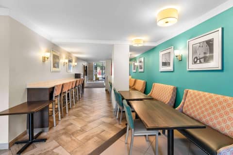Best Western Plus Hotel Montreal — photo 8
