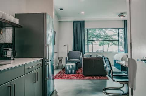 Colton House Hotel — hotel room