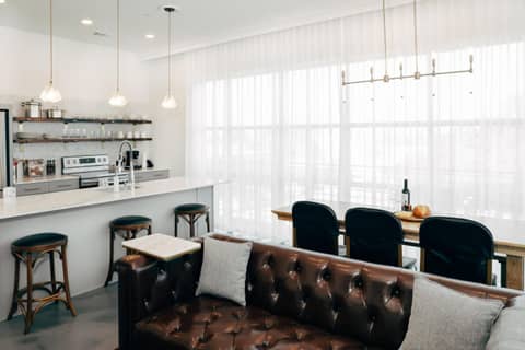 Colton House Hotel — kitchen
