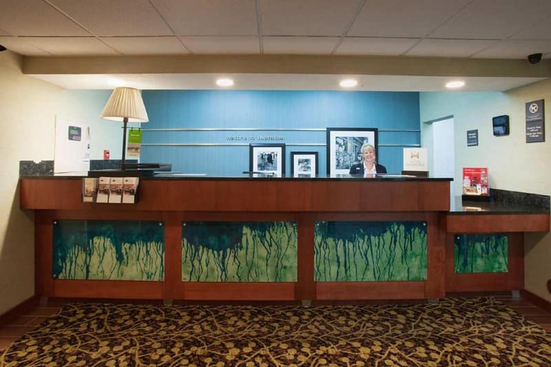 FairBridge Inn & Suites Thornton — recepcion & lobby