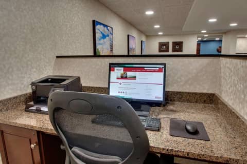 Best Western Plus Indianapolis — photo 8