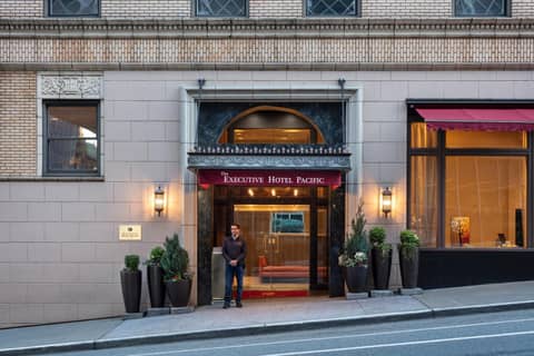 Executive Hotel Pacific — photo 9