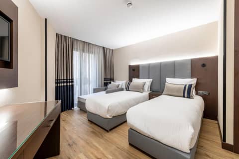 Aprilis Deluxe Hotel — photo 2