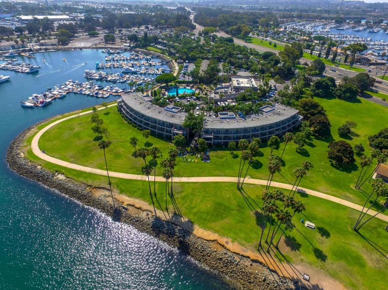 The Dana on Mission Bay — building