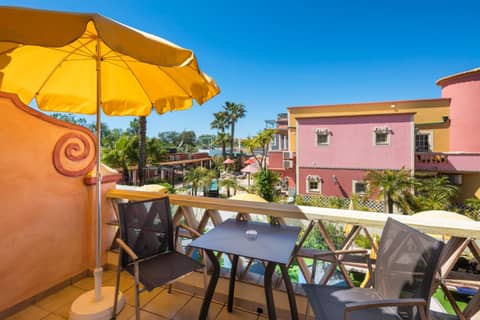 Costa d'Oiro Ambiance Village — balance & terrace