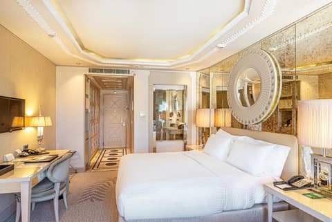 Wyndham Grand Istanbul Kalamış Marina Hotel — photo 9