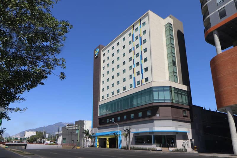 Tru By Hilton Monterrey Fundidora — building