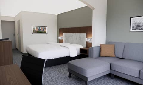 Quality Suites Austin South Street Elmo District — photo 4