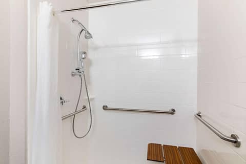 Quality Suites Austin South Street Elmo District — photo 9