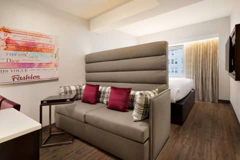 Newly Renovated Embassy Suites By Hilton New York Manhattan Times Square — photo 9