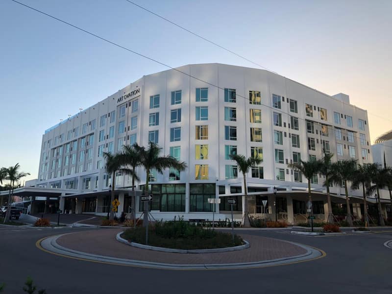 Art Ovation Hotel, Autograph Collection — building