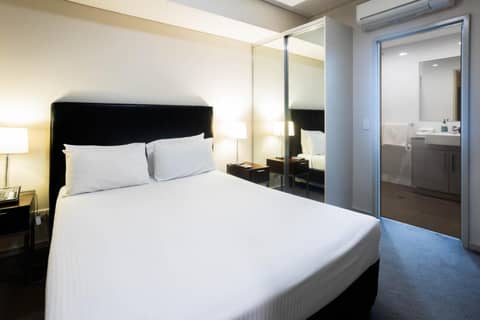 Baileys Serviced Apartments — photo 6