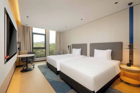Holiday Inn Express Shanghai PVG Zhuqiao by IHG — photo 2