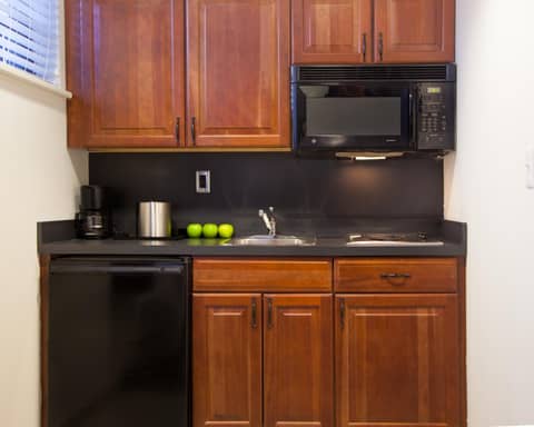 Federal City Inn & Suites — photo 9