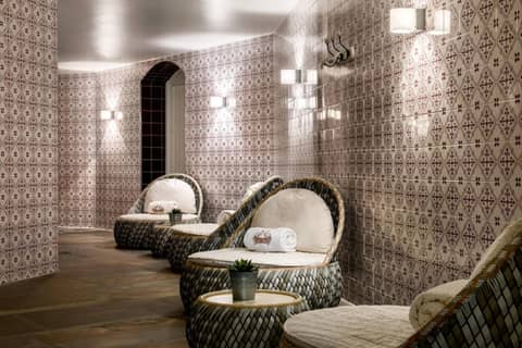 St Pancras London Autograph Collection — hotel reception