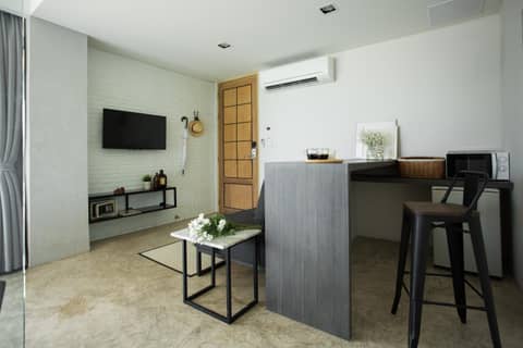 Siambeach Resort — hotel room