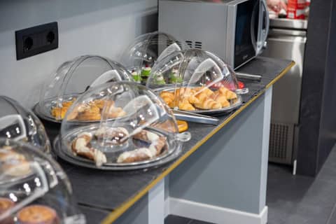 Alma Hotel — dining