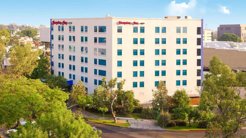 Hampton by Hilton Guadalajara Expo — building