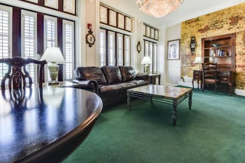 Plaza Suites Downtown New Orleans — photo 9