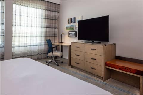 Hilton Austin Airport — photo 7