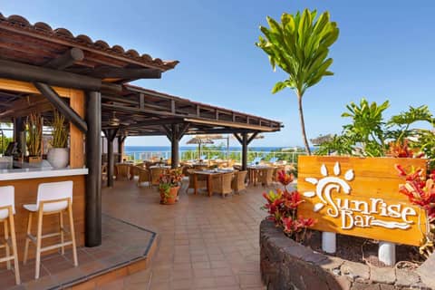 Wyndham Residences Costa Adeje — dining