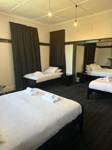 Royal Hotel Ryde — hotel room