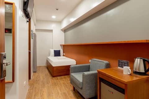 iHotel Uptown BGC — photo 5
