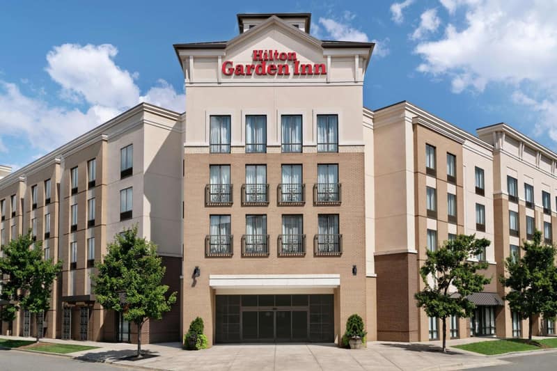 Hilton Garden Inn Charlotte/Ayrsley — building