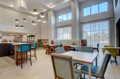 Hampton Inn & Suites Portland West — photo 7