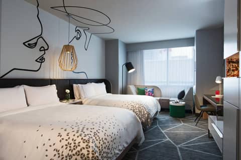 Renaissance Montreal Downtown Hotel — photo 7