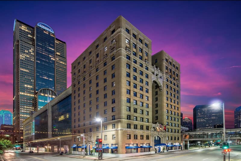 Hotel Indigo Dallas Downtown by IHG — building