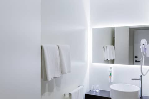 Ibis Styles Lisboa Centro Marquês de Pombal — photo 3