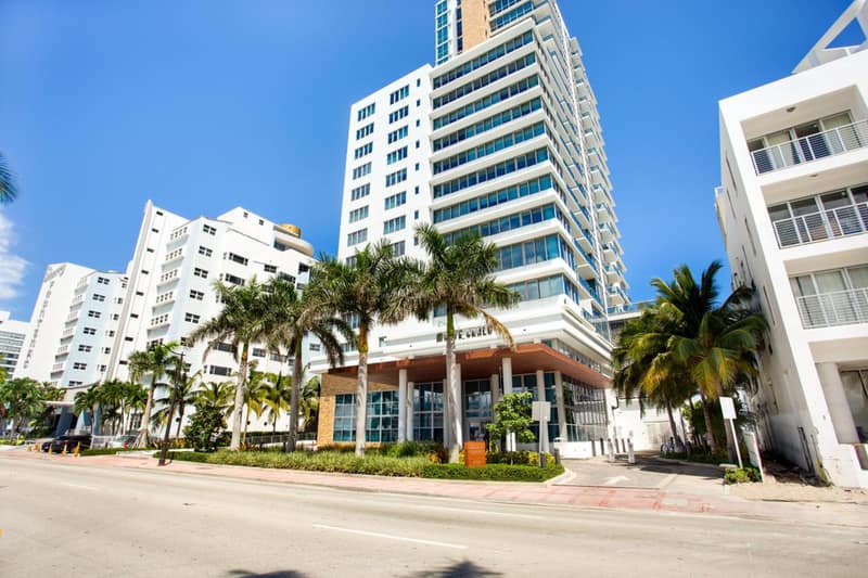 Monte Carlo by Miami Vacations — building