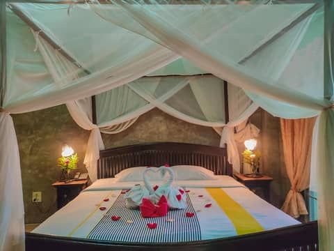 Awana House — bedroom