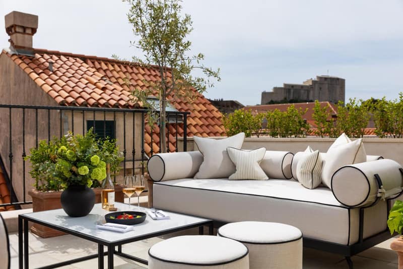 Boutique Hotel Stari Grad — balance & terrace